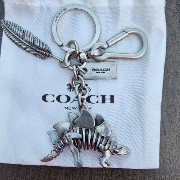 Stegosaurus Bag Charm ©️2017 Vintage Charm - Picture 5 of 7